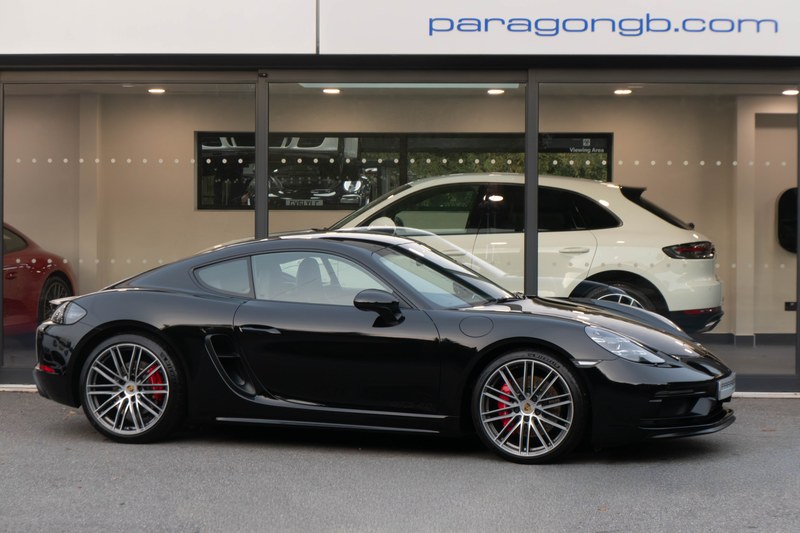 2022 Porsche Cayman - 1 2022 Porsche Cayman - 1