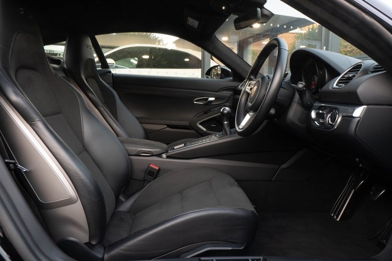 2022 Porsche Cayman - 2 2022 Porsche Cayman - 2