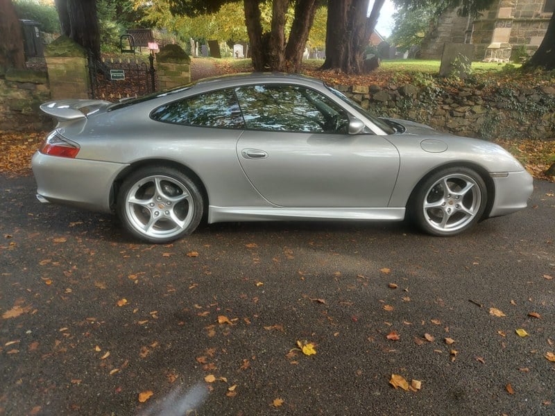 2004 Porsche 911 - 2 2004 Porsche 911 - 2