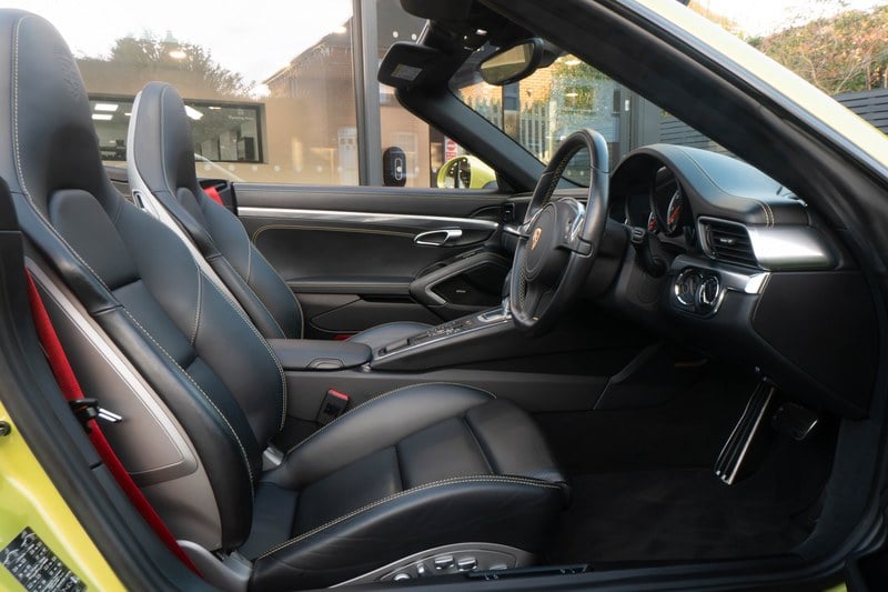 2014 Porsche 911 - 2 2014 Porsche 911 - 2