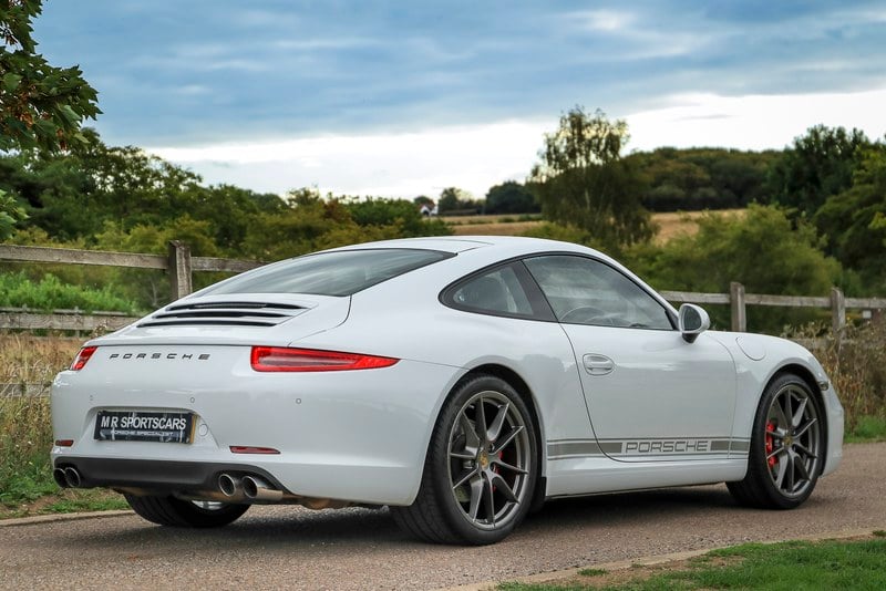 2012 Porsche 911 - 2 2012 Porsche 911 - 2
