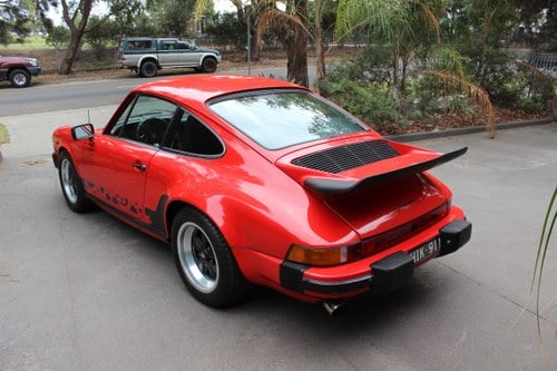1975 Porsche 911 - 5