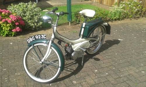 Raleigh Runabout 49cc 1965 (correct phone no.) SOLD