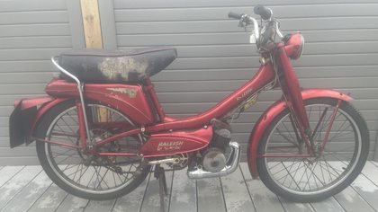 1968 Raleigh RM9 Plus One Ultramatic moped