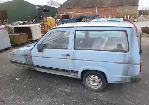 1989 Rialto Estate Blue For Sale by Auction