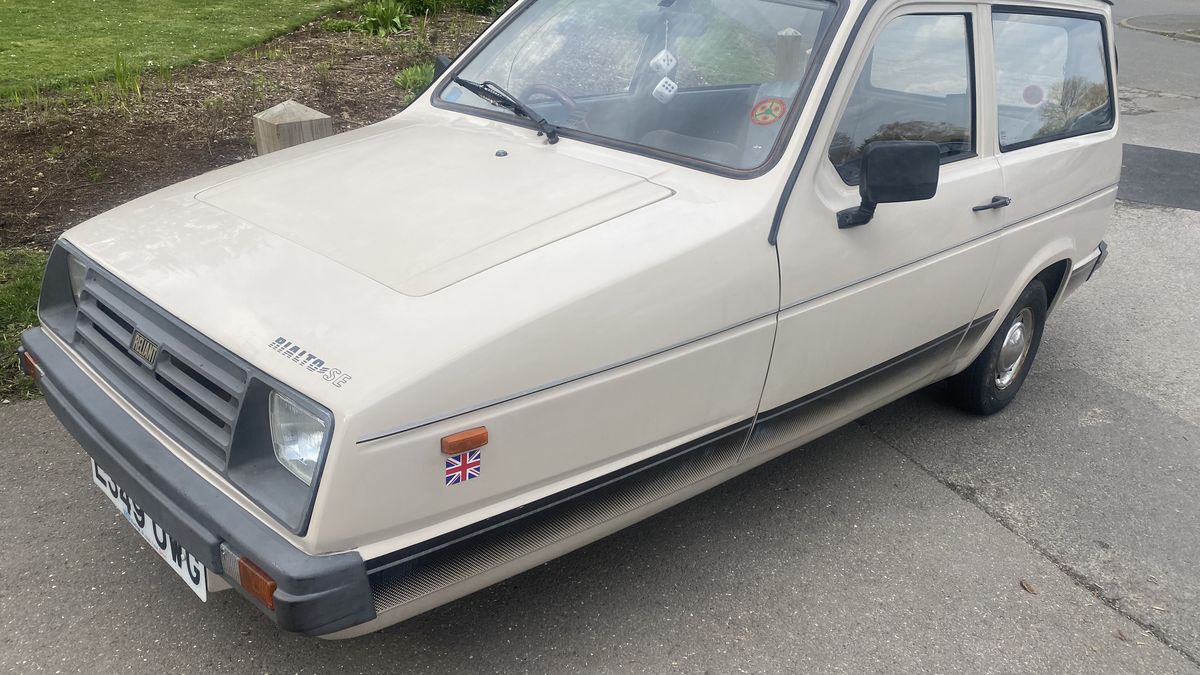 1987 Reliant Rialto Beige Manual, 4 speed Right Hand Drive in cheam ...
