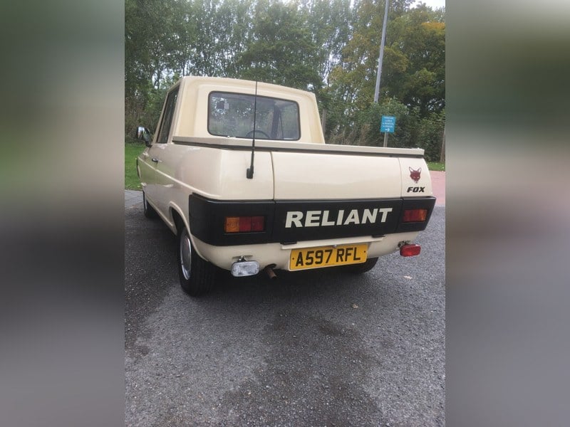 Rapid Classics: Eine Suche. Alle Oldtimer. 23 » Rapid Classics: Eine Suche. Alle Oldtimer. 1984 Reliant Fox Custom Van