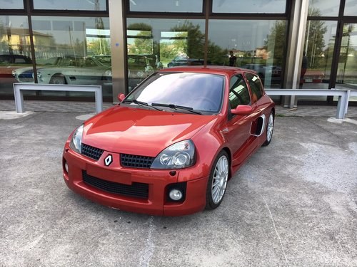 2003 Renault Clio 3.0 V6 Phase 2 For Sale