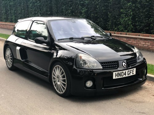 2004 Renault Clio V6 (Phase 2) For Sale