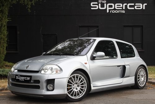 Renault Clio V6 Phase 1 - 2002  For Sale