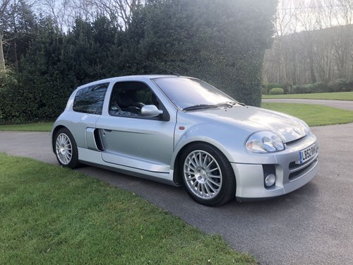 2002 Renault Clio V6: 02 Apr 2019 For Sale by Auction