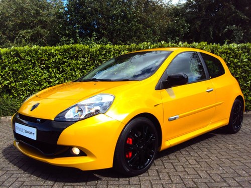 2012 A STUNNING RS Clio 200 - LEATHER RECAROS+AKRAPOVIC+CUP PACK For Sale
