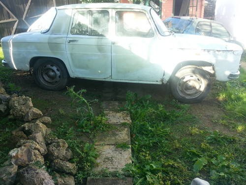 1970 Renault 8 (Dacia 1100) restoration project In vendita