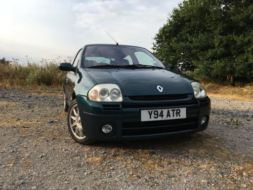 2001 Renault sport Clio 172 Exclusive (One of 172) For Sale