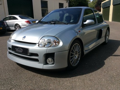 2002 Renault Clio V6. For Sale