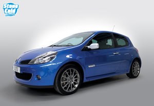 2009 Renault Clio VVT 197 Lux with just 23,600 miles VENDUTO