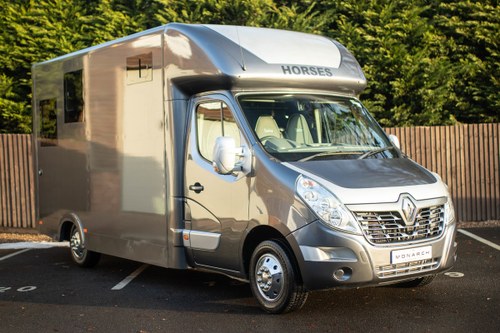 2015/65 Renault Master LM35 Business DCI Barlow Horsebox For Sale