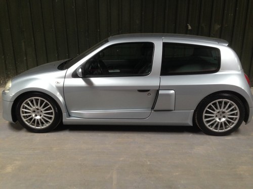 2001 Renault Sport Clio V6 LHD For Sale