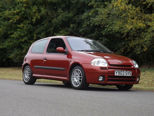 2001 RenaultSport Clio II 172 (Phase 2)  For Sale by Auction