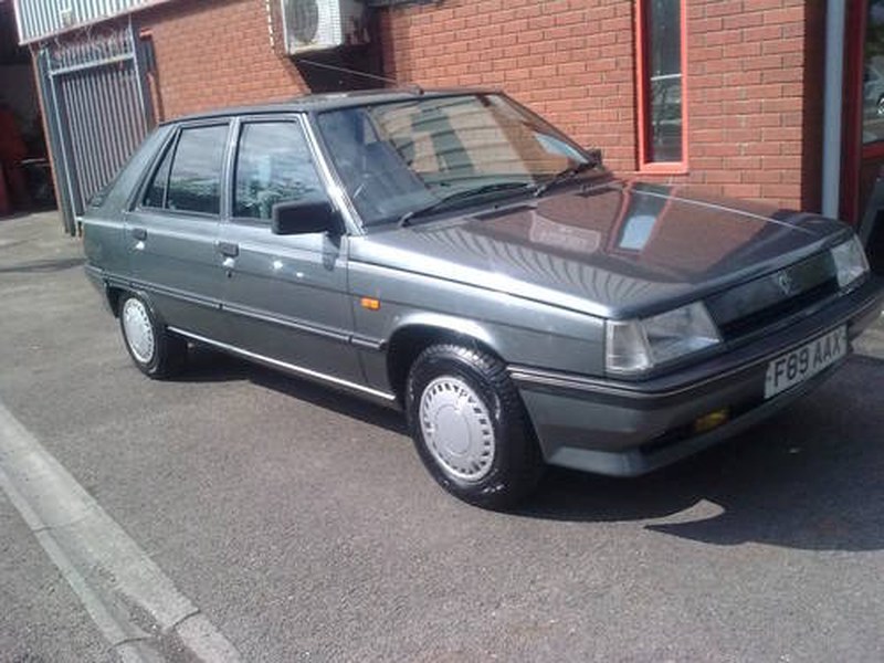 STUNNING ORIGINAL RENAULT 11 GTL