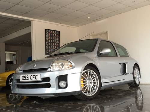 2001 Renault Clio v6 3.0 Phase I 230 PS For Sale