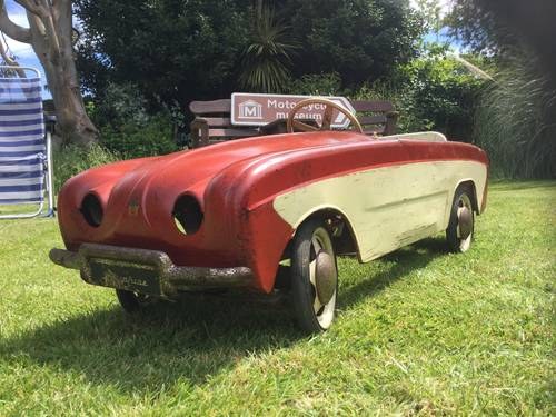 1958 Renault dauphine pedal car by Devillaine For Sale