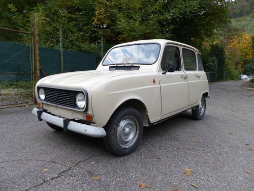 1978 Well preserved and rust-free Renault R 4  SOLD