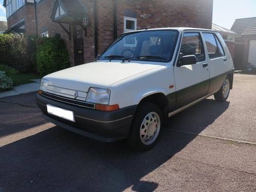 AUGUST AUCTION. 1988 Renault 5 Automatic For Sale by Auction
