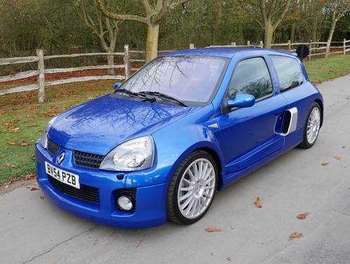 2004 Renault Clio Renaultsport V6 phase 2 225bhp For Sale by Auction