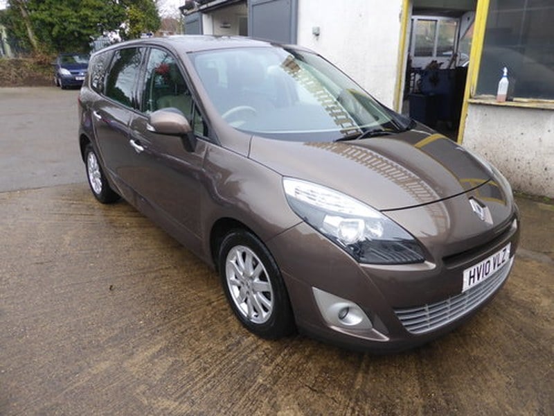 2010 Renault Grand Scenic Privilege TomTom dCi 106