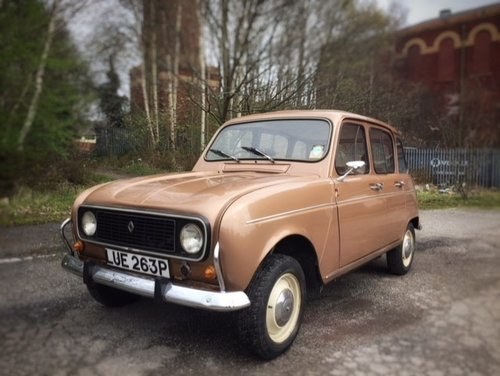 1975 Renault 4 TL  as featured in Classics Monthly VENDUTO
