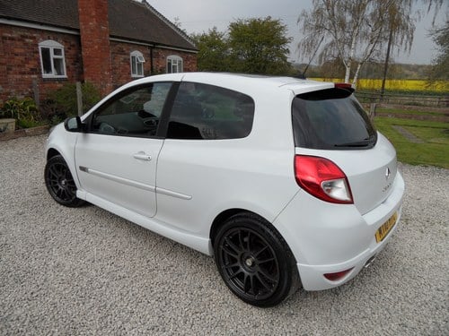2010 Renault Clio GT En Venta