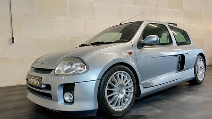Renault Clio V6 LHD