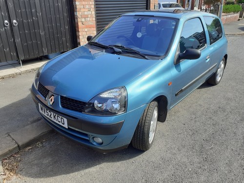 2002 Renault Clio Extreme 1.2 only 23k miles For Sale