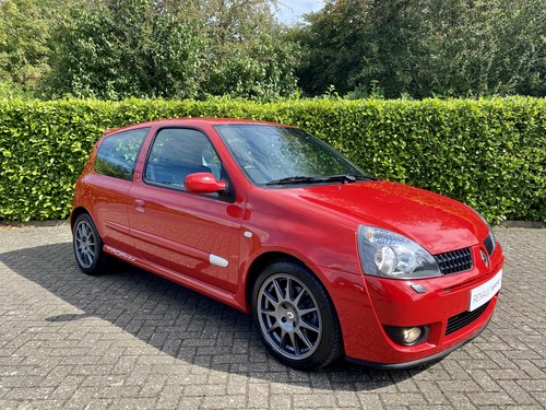 2005 A Cherished Low Mileage Renaultsport Clio 182 Trophy For Sale