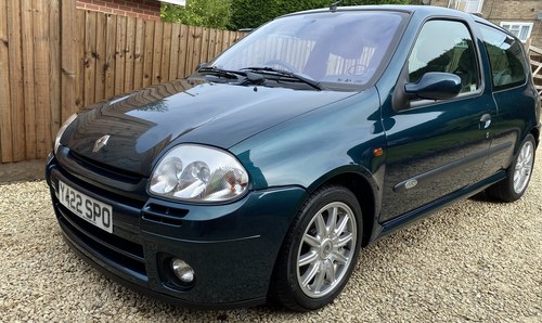 2001 RENAULT CLIO 172 EXCLUSIVE For Sale by Auction
