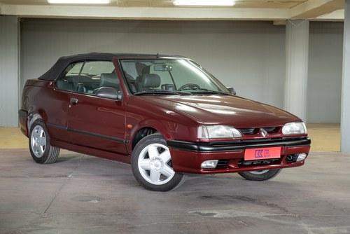 1996 Renault R-19 1.8 Azur For Sale