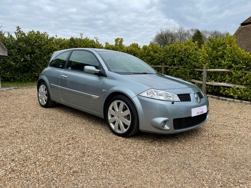 2005 Renault Megane 225 with only 7,800 miles from new ! In vendita