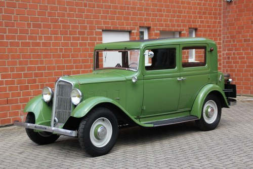 1932 Renault Primaquatre Sedan SOLD