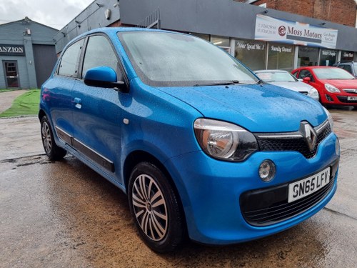 2015 RENAULT TWINGO 1.0 PLAY SCE 5DR BLUE SOLD