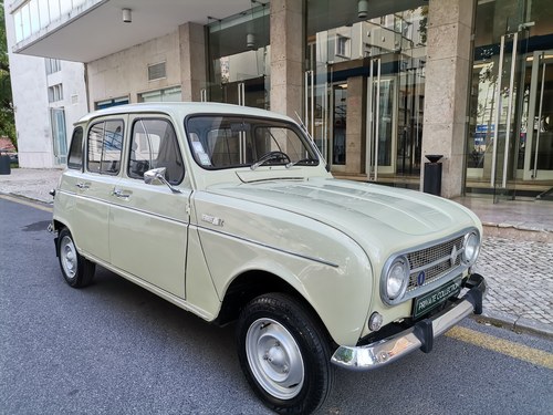 Renault 4 lc - 1973 - restored For Sale