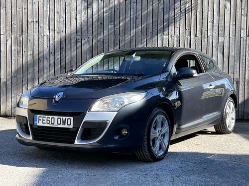 2010 RENAULT MEGANE DCI DYNAMIQUE COUPE * PDC / BLUWTOOTH * In vendita