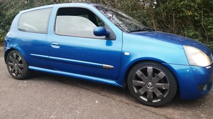 **CLIO RS CUP 2.0 16V SPORT**
