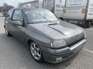 Picture of Renault Clio 1.8 16v