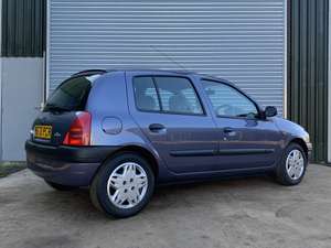 2000 Renault Clio 1.6 Etoile Auto 2 owners 16,730 miles! For Sale (picture 2 of 25)