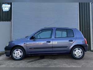 2000 Renault Clio 1.6 Etoile Auto 2 owners 16,730 miles! For Sale (picture 3 of 25)