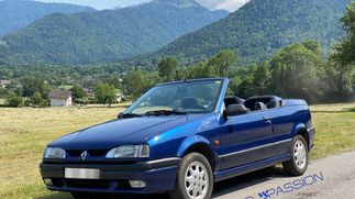 Picture of 1995 Renault 19