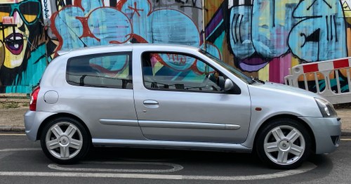 2002 Renault Clio Renaultsport 172