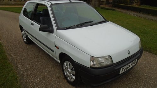 1993 Renault Clio RN 1171cc only 17K miles, PRICE DROP Kaufen Bei