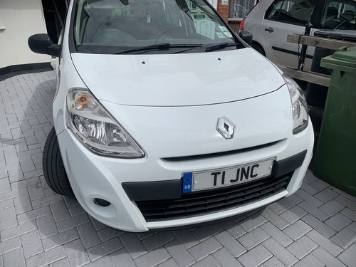 2011 Renault Clio Pzaz